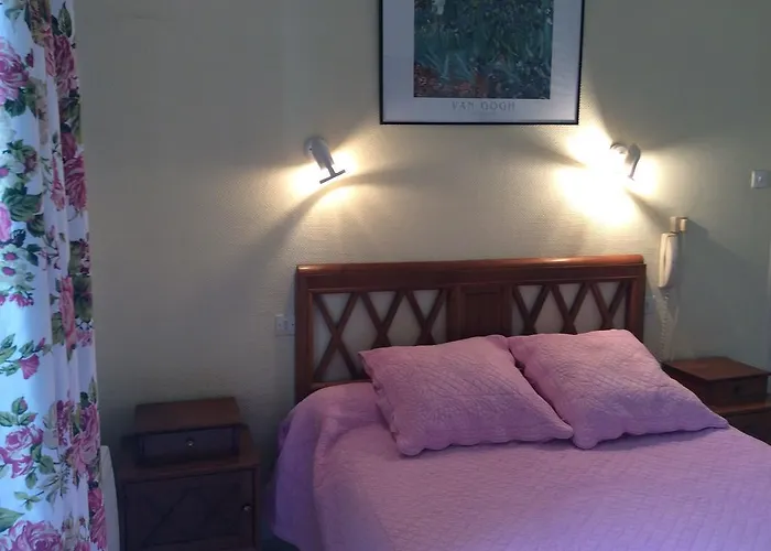 Отель Bristol 3*