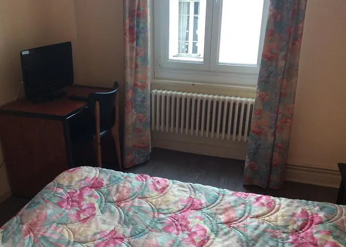 Отель Bristol 3*