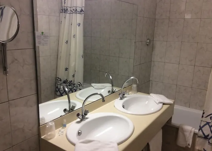 Отель Bristol 3*